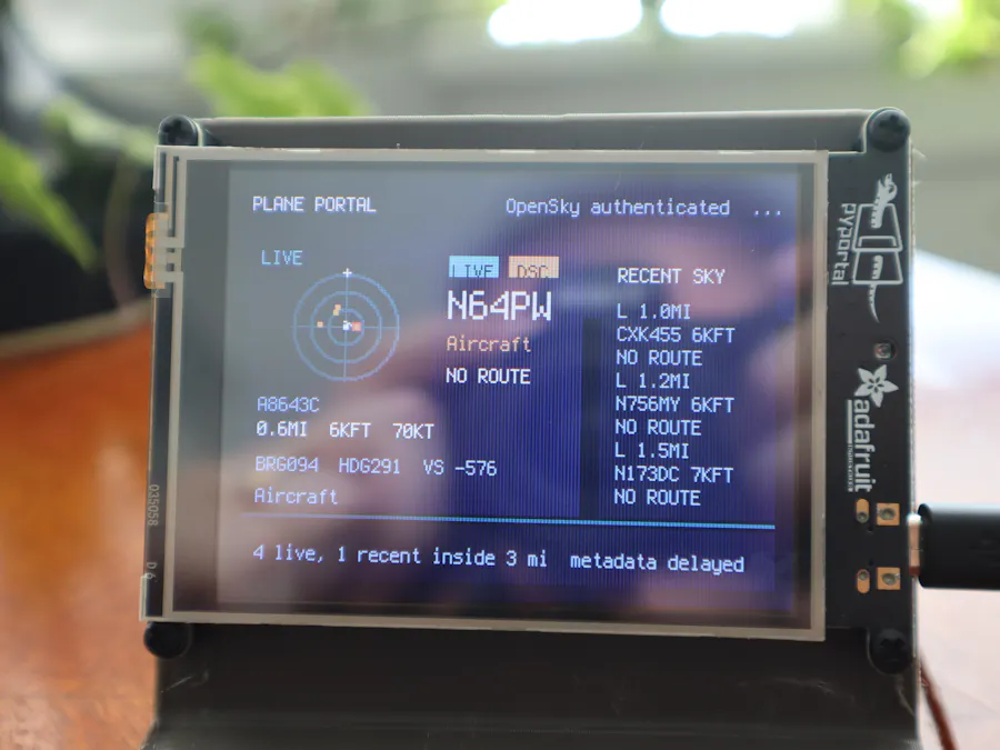 PlanePortal: A PyPortal Desk Radar That Tracks Planes Flying