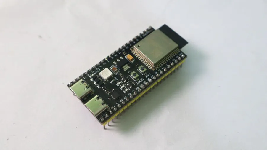 Pocket Size ESP32 AI Voice Assistant With Xiaozhi | Arduino