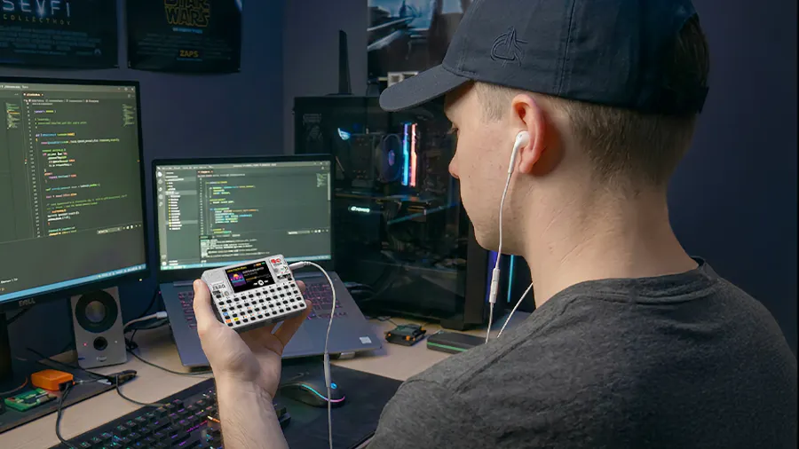 M5Stack Unveils the CardputerZero, an All-In-One Pocket-Sized