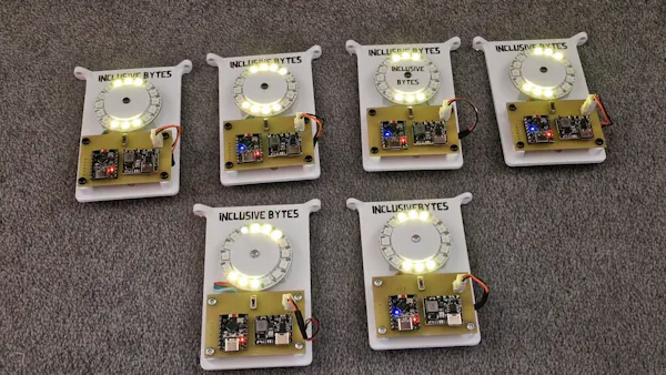 These LED Festival Badges Keep Themselves in Sync with Crowdsourced Timing