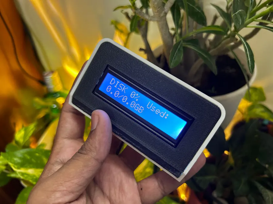 ESP32 PC Performance Monitor – Real‑Time System Stats