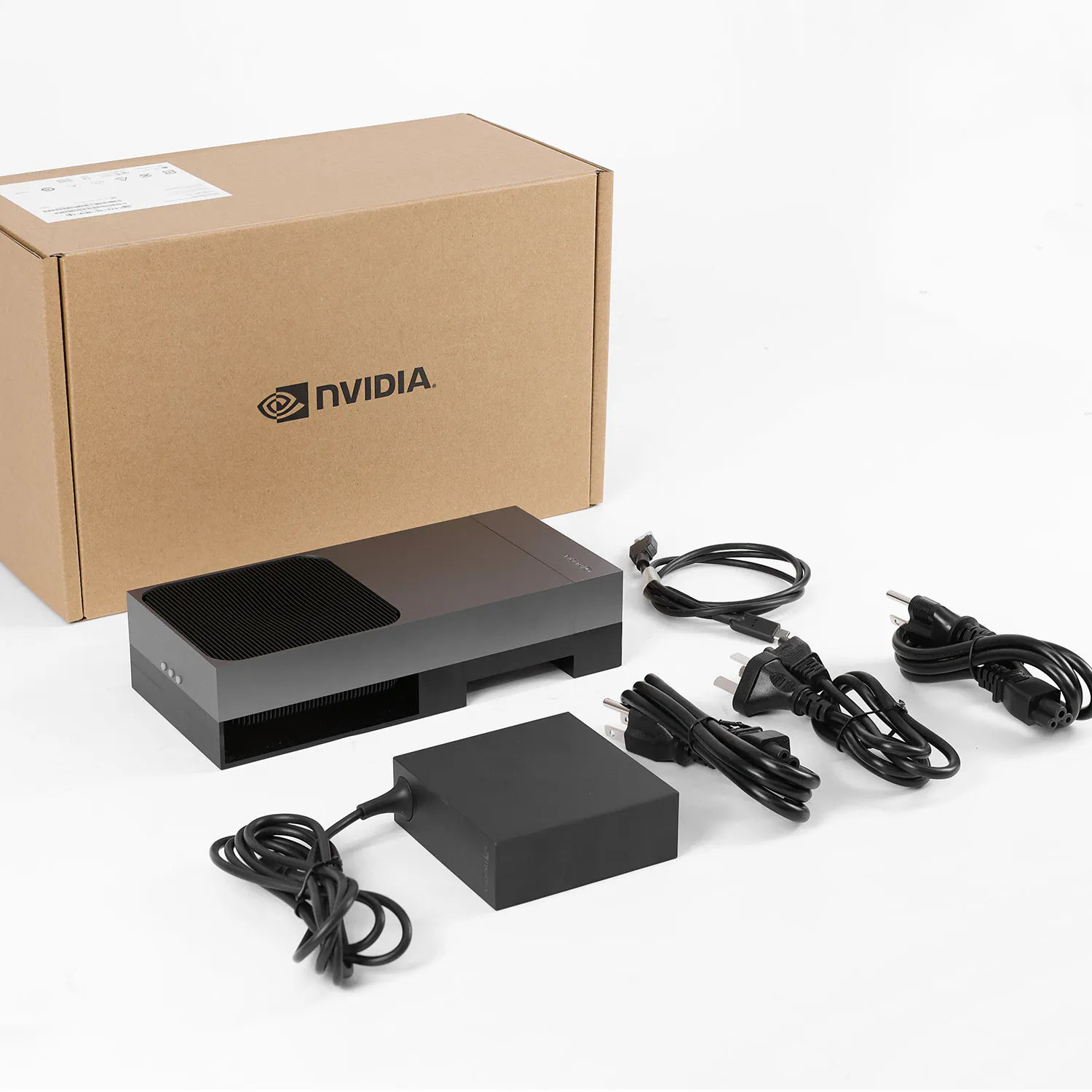 Jetson AGX Thor Developer Kit with 128GB RAM(2070 FP4 TFLOPS)