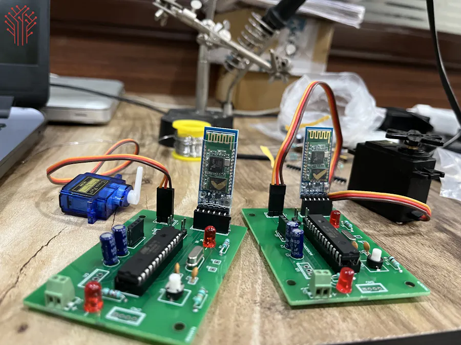 Bluetooth Servo Control with Arduino