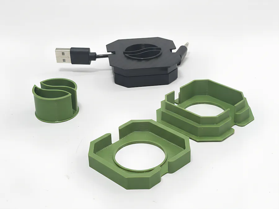 Snap-On Cable Winder Built From Community Ideas