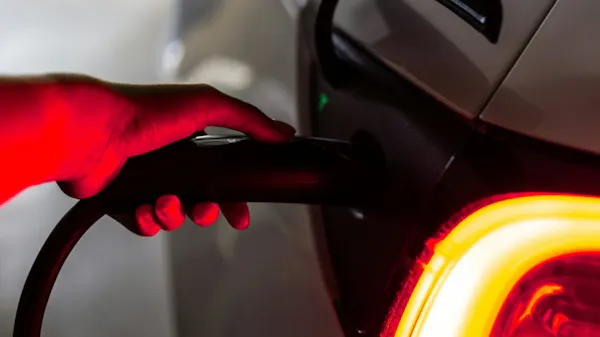 Researchers Propose a "Fountain of Youth" for Lithium Batteries: Blasting Them Better with X-Rays