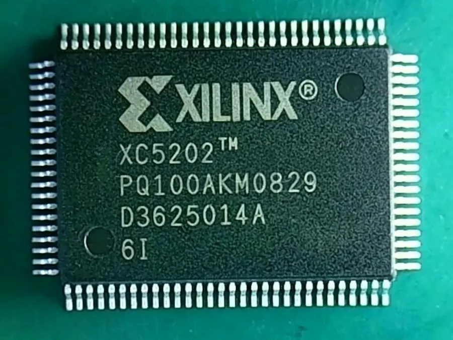 Exploring the Classic Xilinx XC5202-6PQ100I FPGA