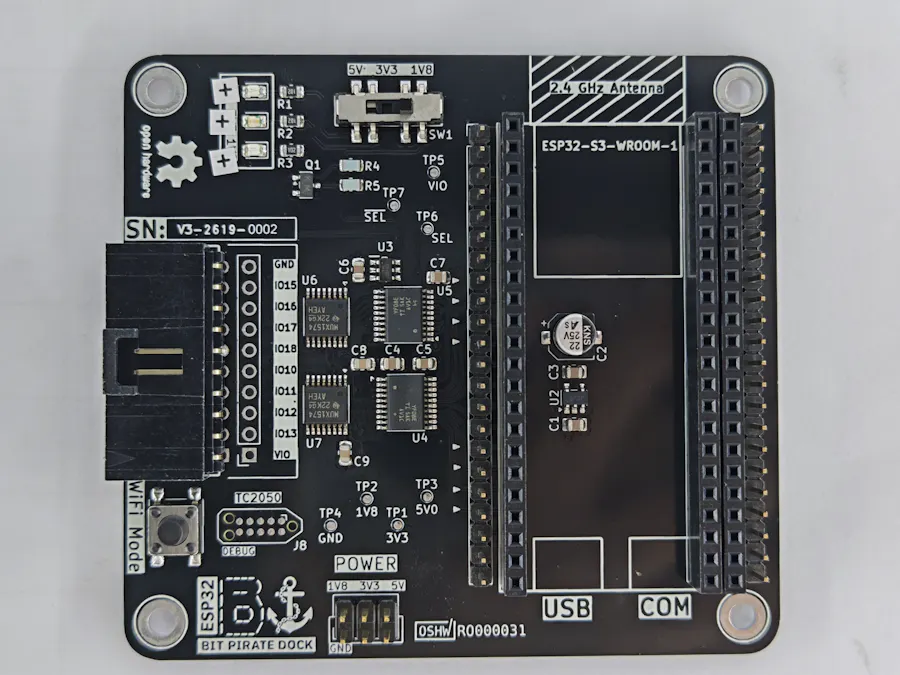 ESP32 Bit Pirate Dock