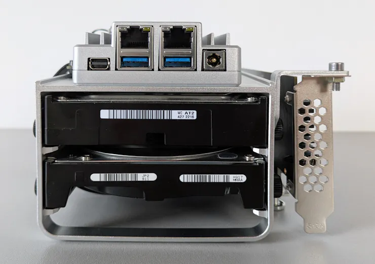ZimaBoard 2 Ports