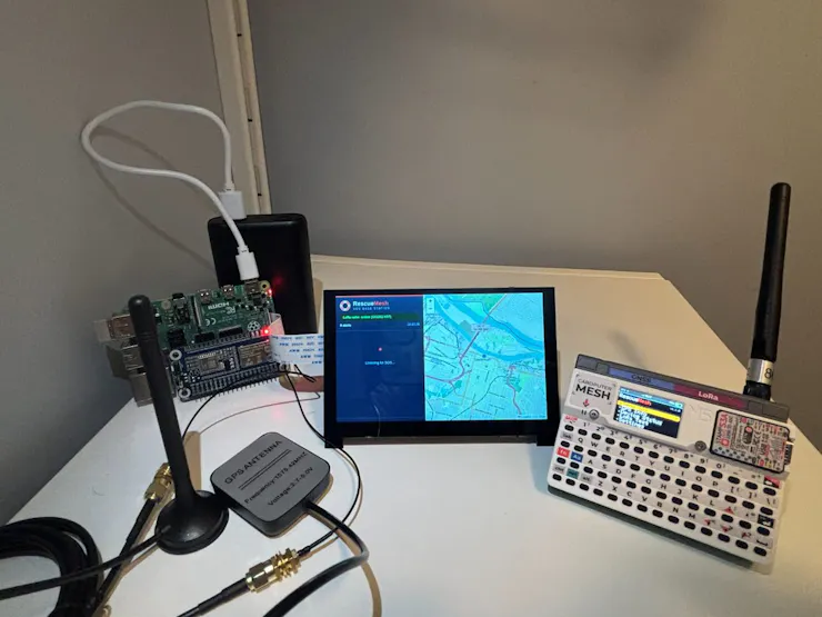 RescueMesh beacon base station and live map