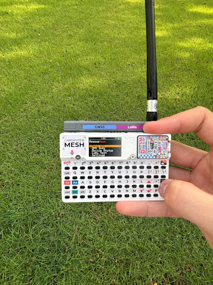 RescueMesh Send SOS menu