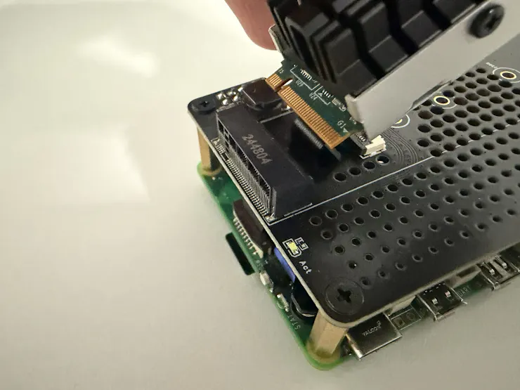 ใส่ MemryX MX3 ลง M.2 Slot