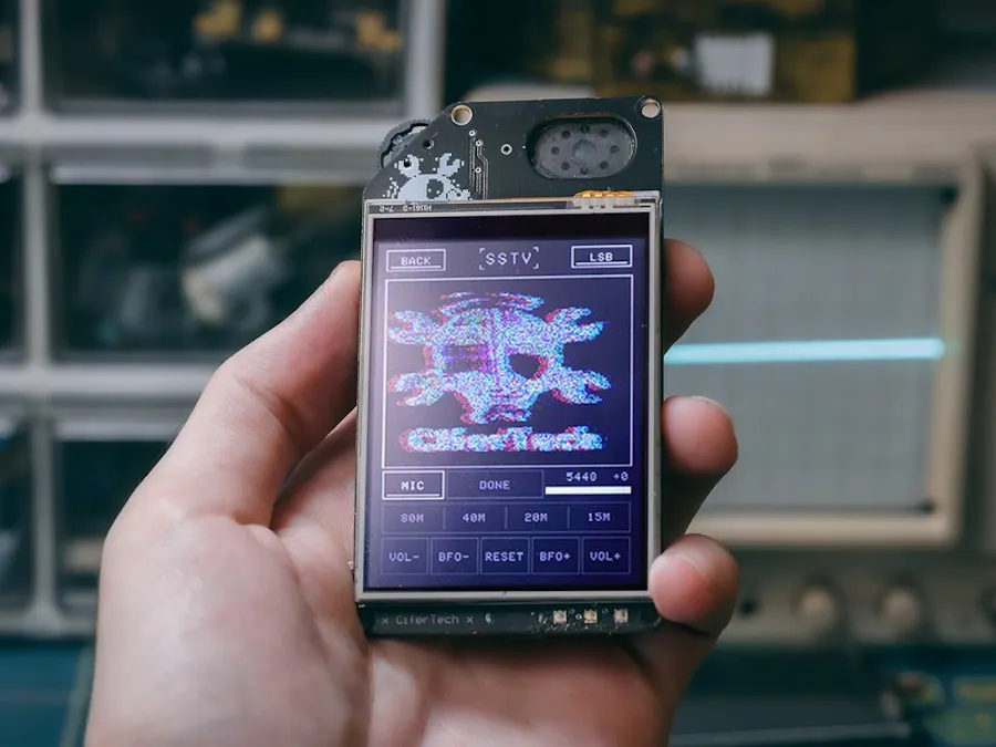 Fennec ESP32-S3 SI4732 handheld radio receiver
