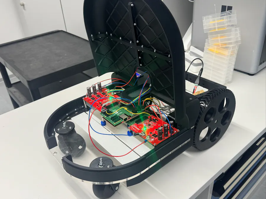 Dual-Motor Shield for the AURIX™ TC4D7 Lite Kit - Hackster.io