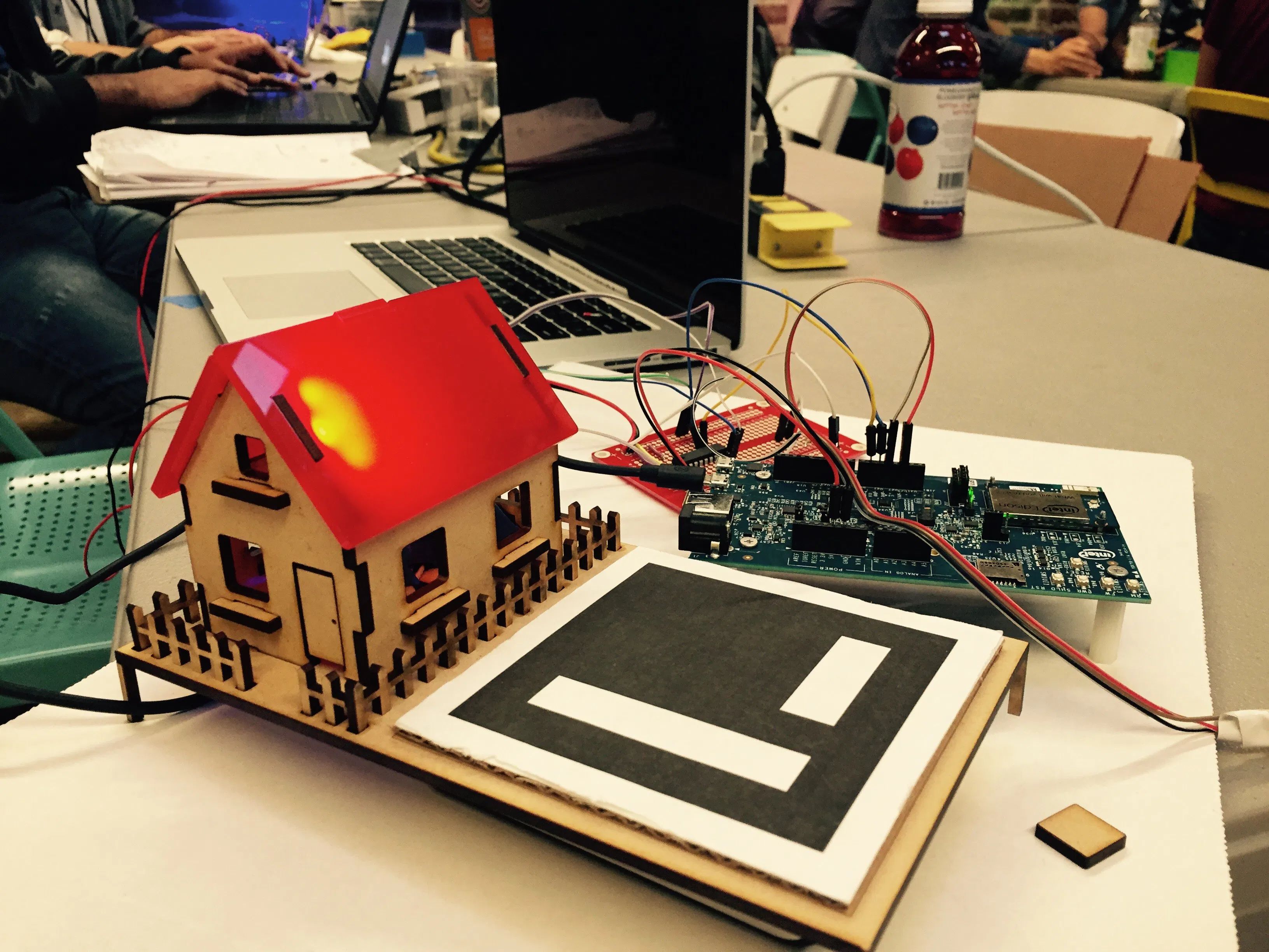 Smart Outlet to Reduce Peak Power Needs - Hackster.io
