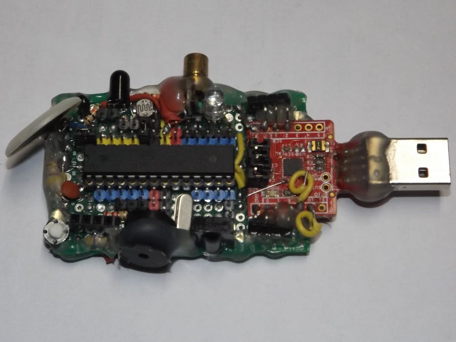 CyDuino : An Arduino Dev Board with Lots of Goodies 