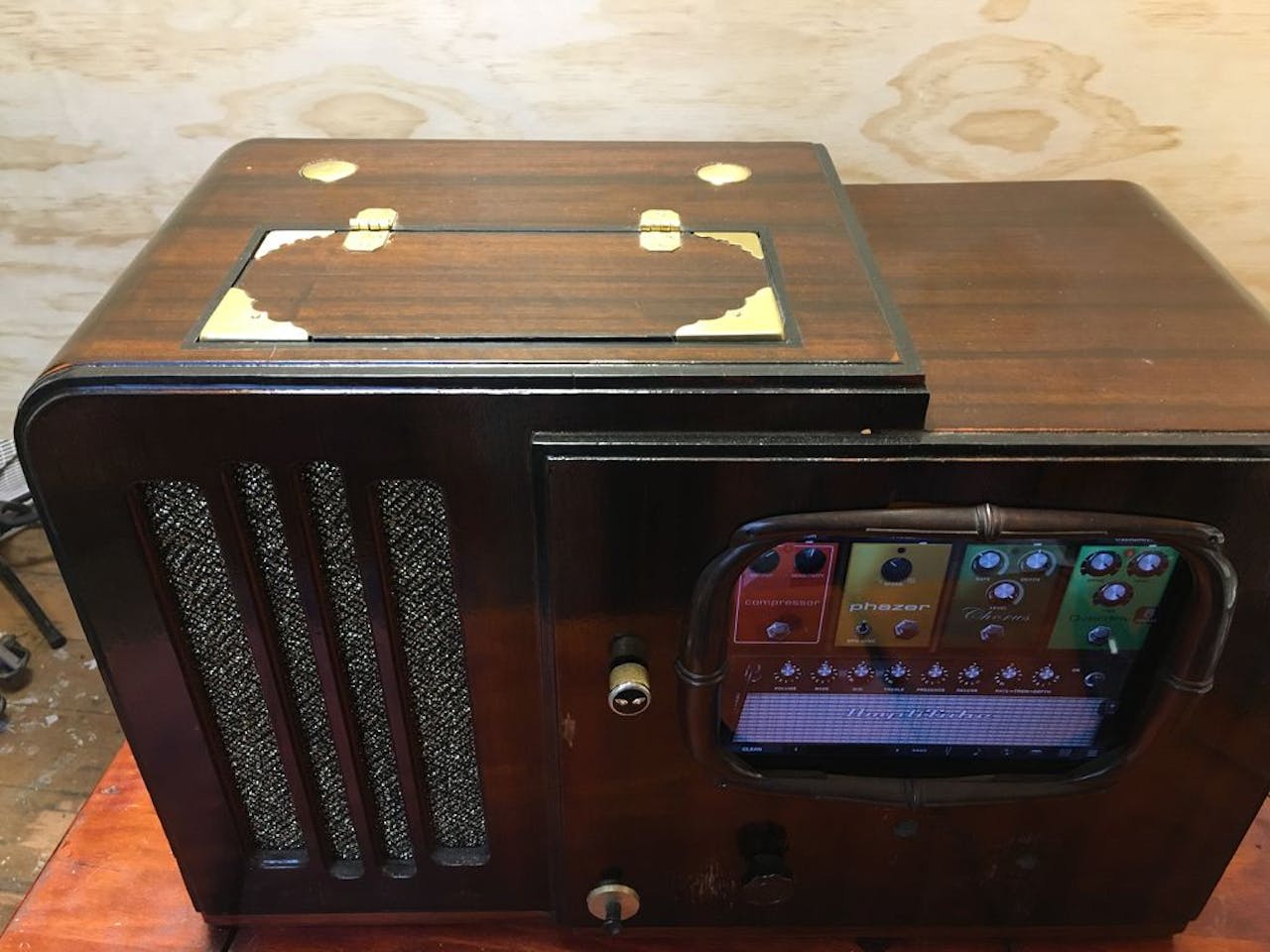 Steampunk Guitar Amp and Music Centre with Moving Candles 