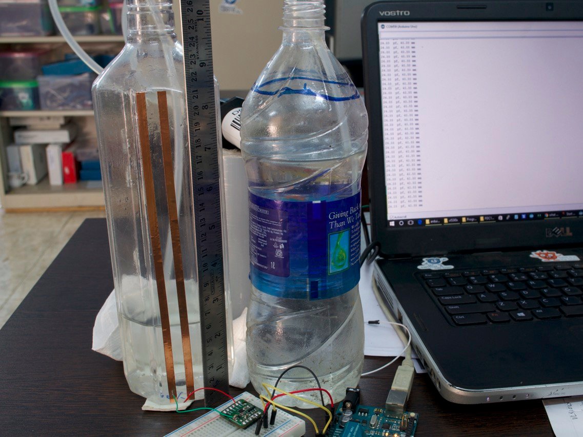 Noncontact Capacitive Liquid Level Sensing using FDC1004 Hackster.io