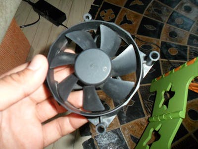 Turn Your Old PC Fan into a Wind Generator in 10 Minutes