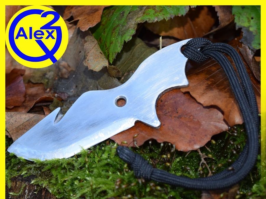 Making a Mini Survival Knife from an Old Saw Blade