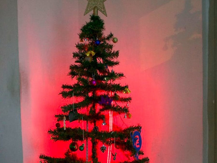 A Christmas Tree that Beats with Your Heart