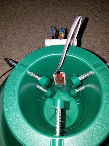 christmas tree water level via cayenne and mkr1000 auto christmas tree waterer