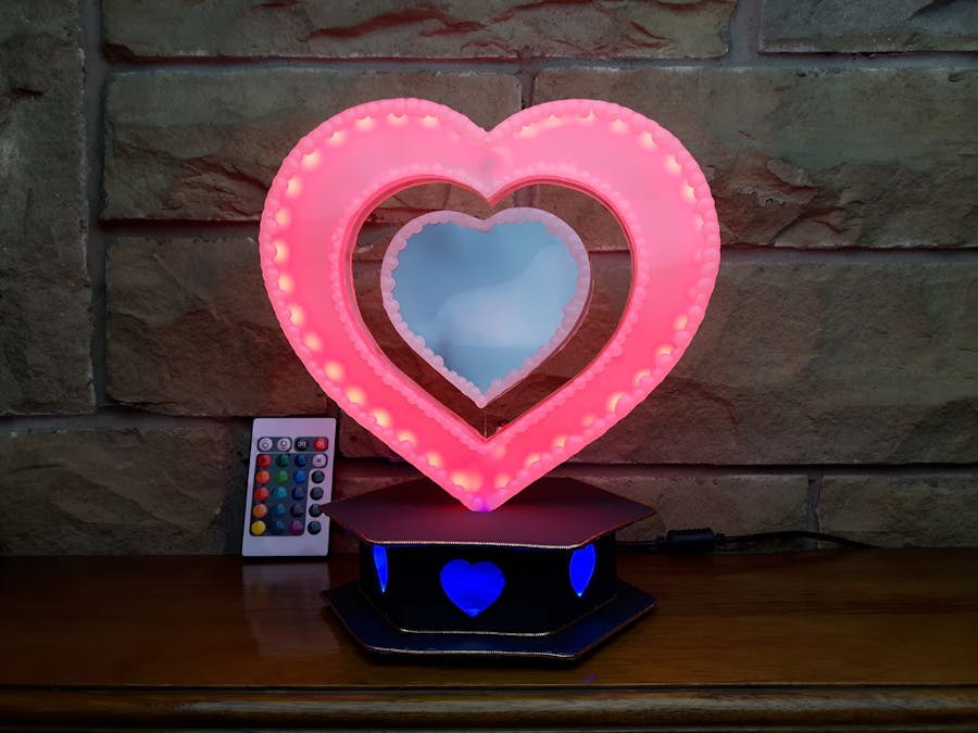 Broken LCD Recycled into Heart Mood Light