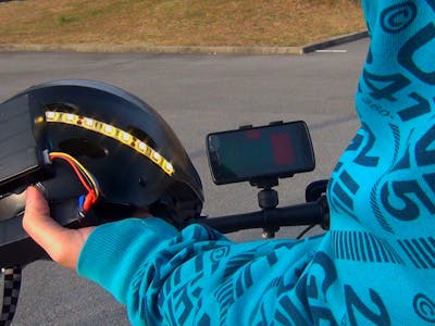Smartphone-Controlled Helmet with LED Turn Indicators