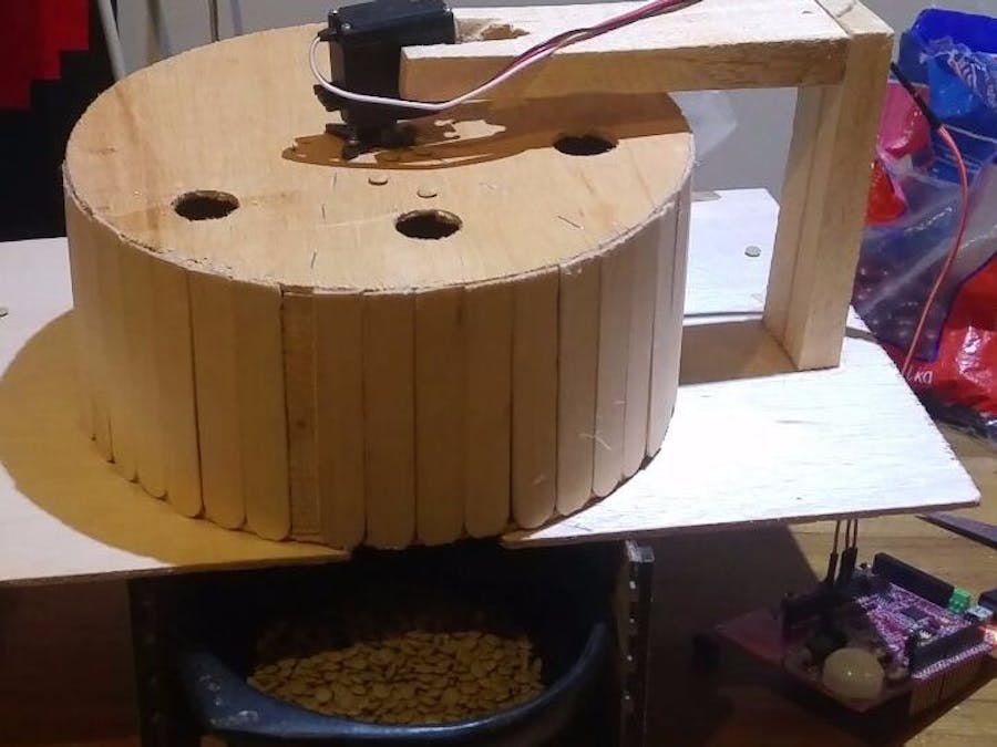 Automatic Pet Food Dispenser