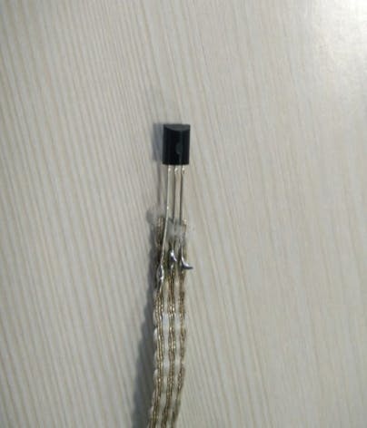 TMP36 sensor in fabric cable