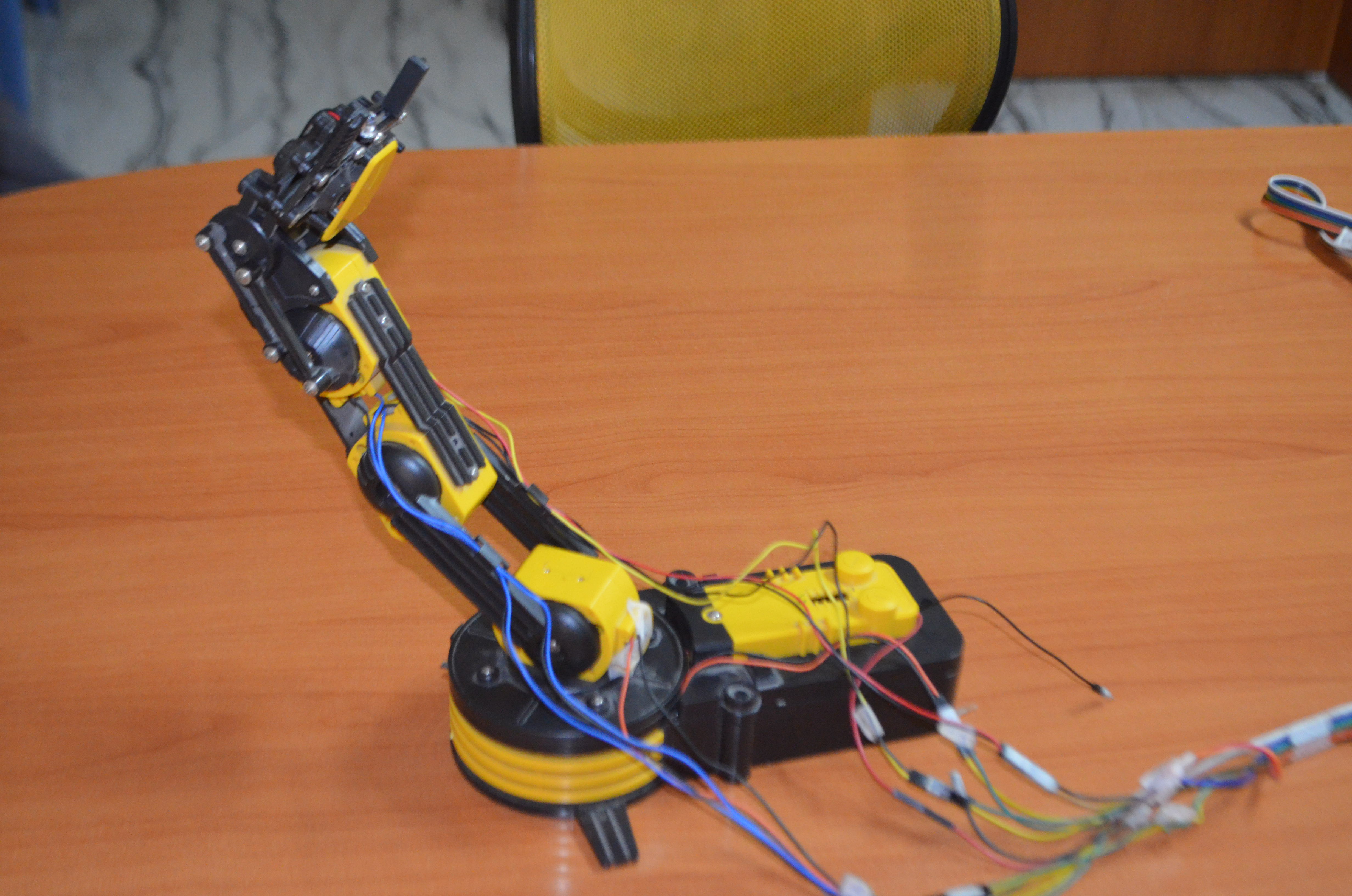 robot arm arduino bluetooth