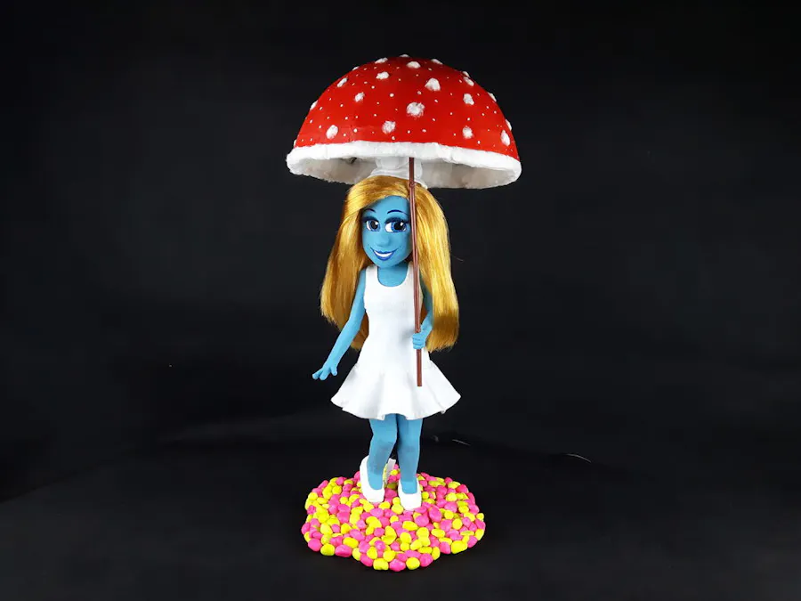 Cardboard Smurfette Lamp