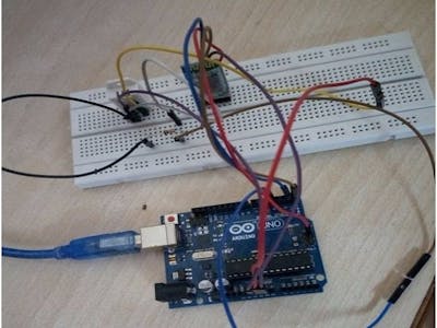 DHT22 Data in Smartphone Using Bluetooth and Arduino