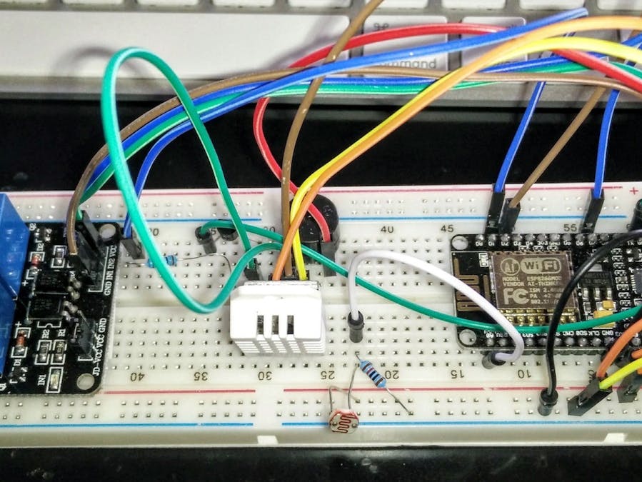 ESP8266 NodeMCU WiFi Garage Door Opener Relay with Cayenne