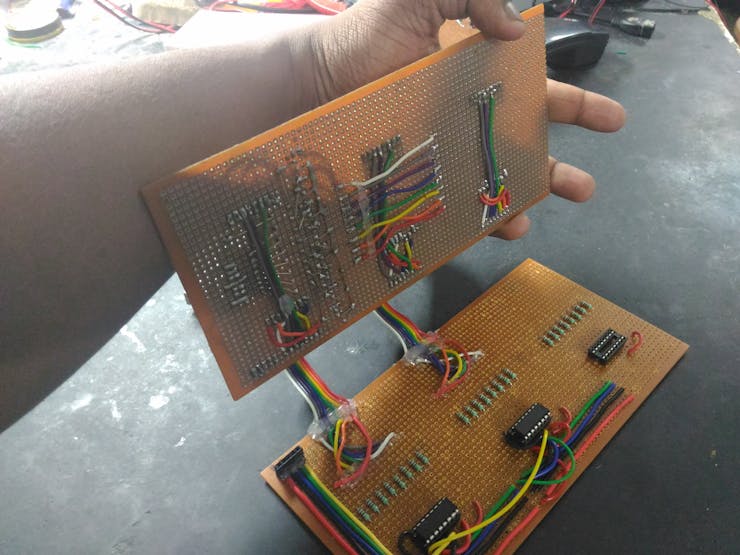 common clock are given to all shift registers for column control.
