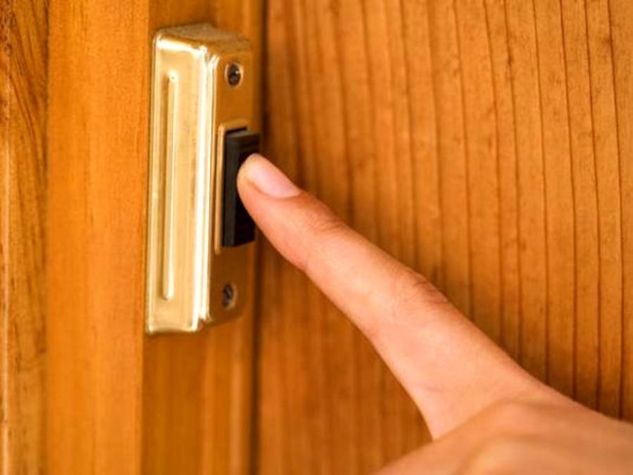 Hearing impaired doorbell.