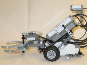 Driving a LEGO Tri Bot with PID Control