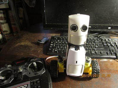 CUTSIE WHUN Version 2 - The Ultimate Balancing Robot