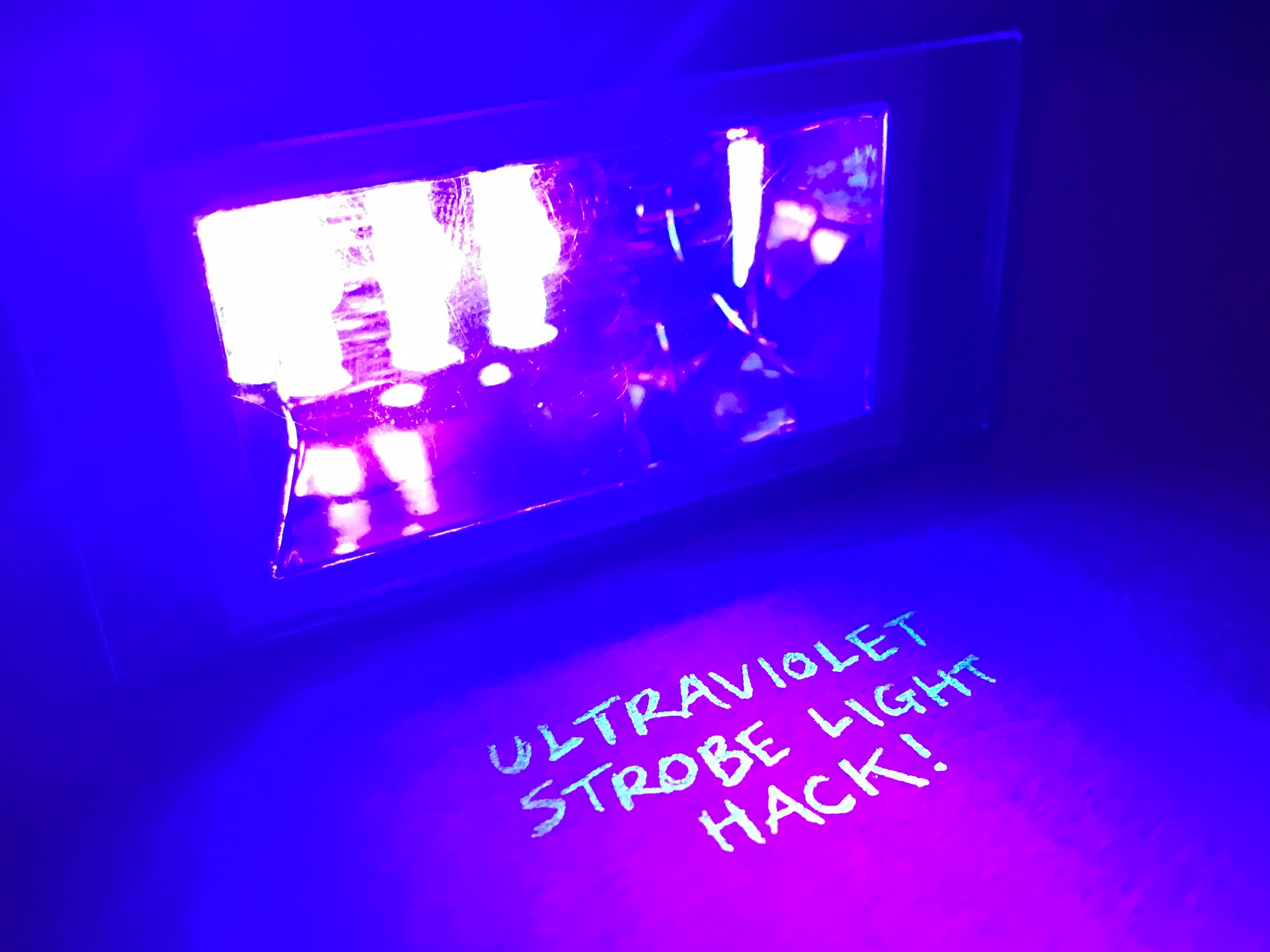 ultraviolet strobe light