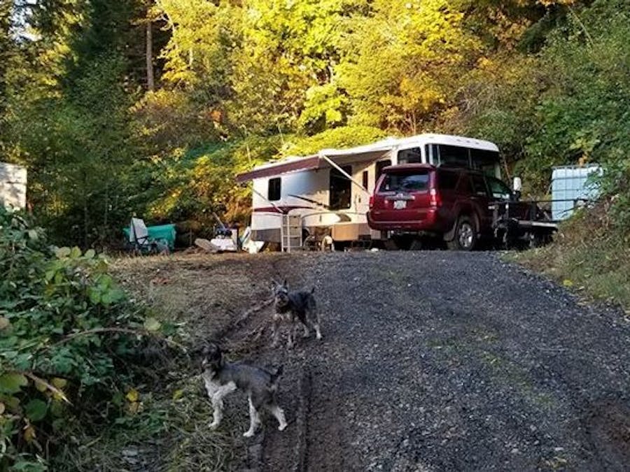 Off-Grid Remote Water Shed Automation