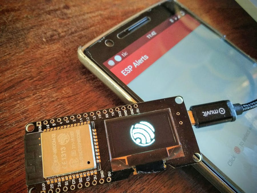 Read Phone Notifications Using ESP