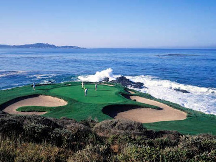 Golf Course Optimization with Raspberry Pi and Hologram Nova