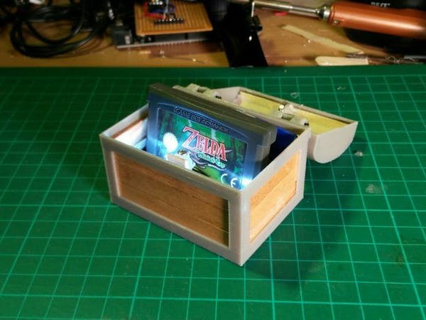 Zelda Treasure Chest (With Lights and Sound)