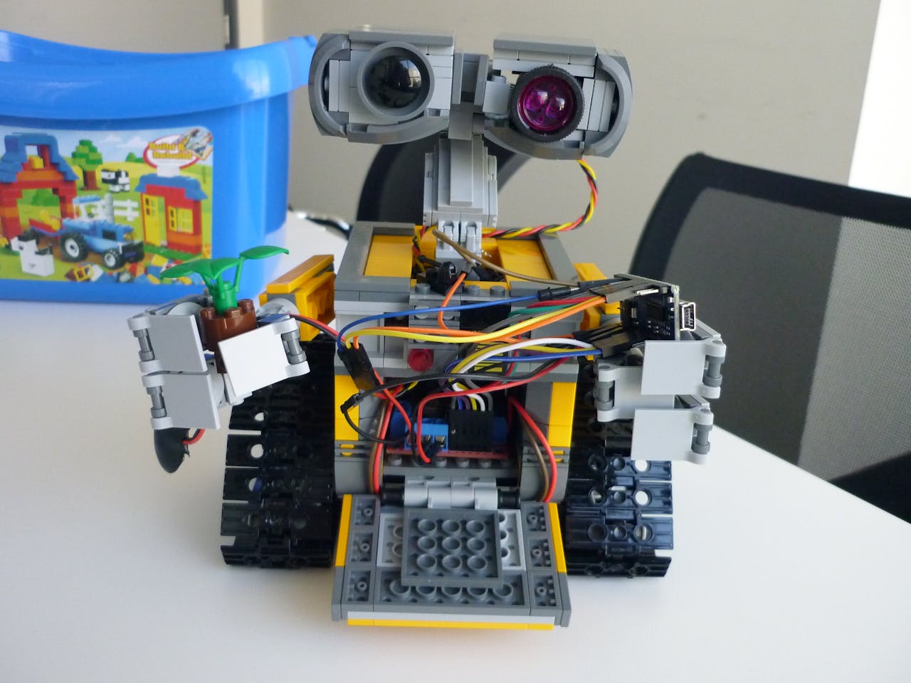 Lego Wall E With Arduino Hackster Io