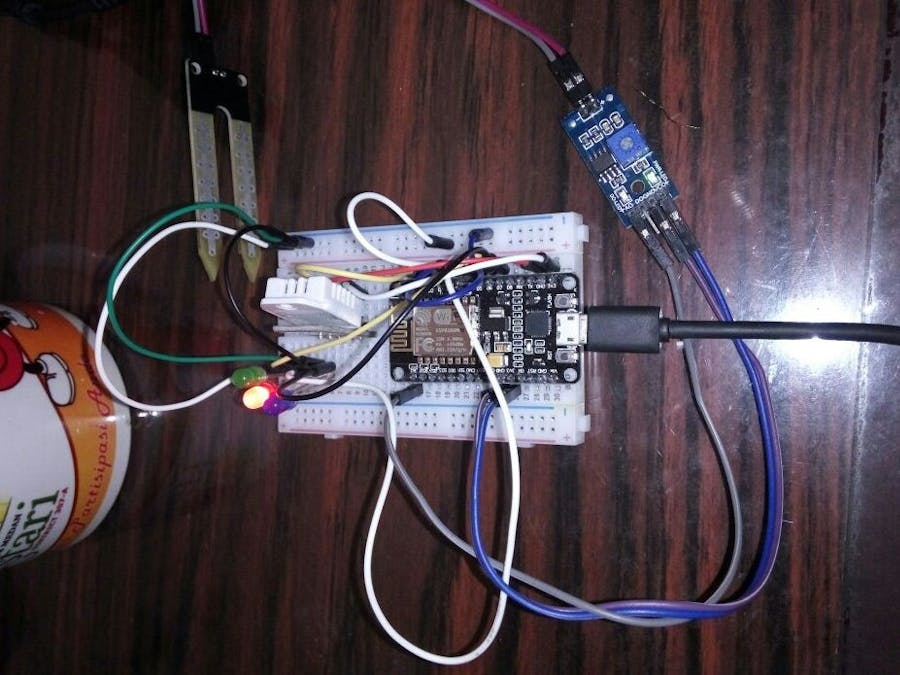 Simple Plants Monitoring System