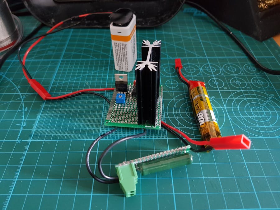 Constant current load with cut-off voltage