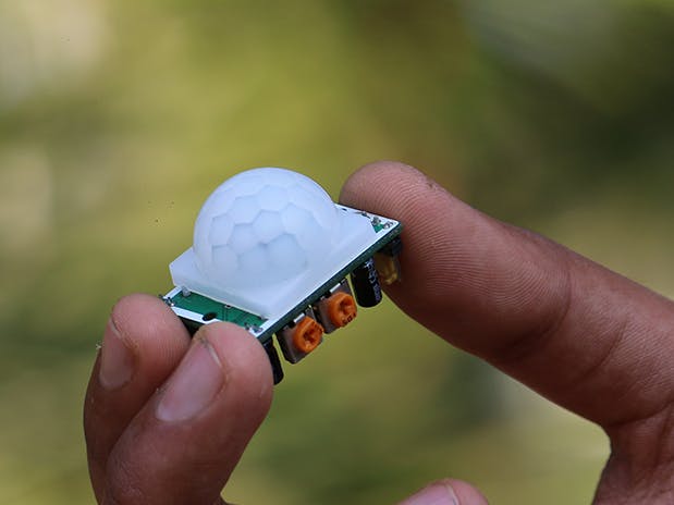 HOW PIR SENSOR WORK Circuit Diagram