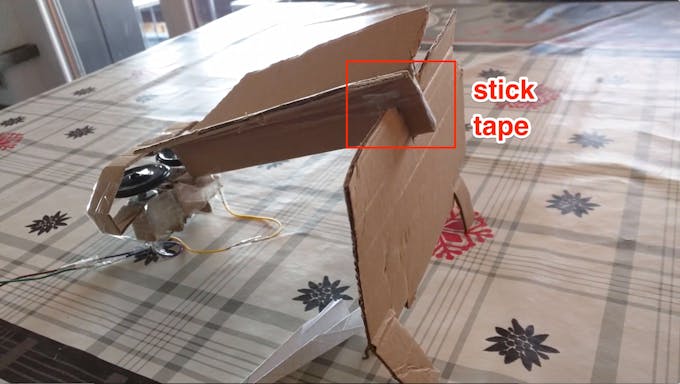 This stick tape is used to keep the angle in the platform 