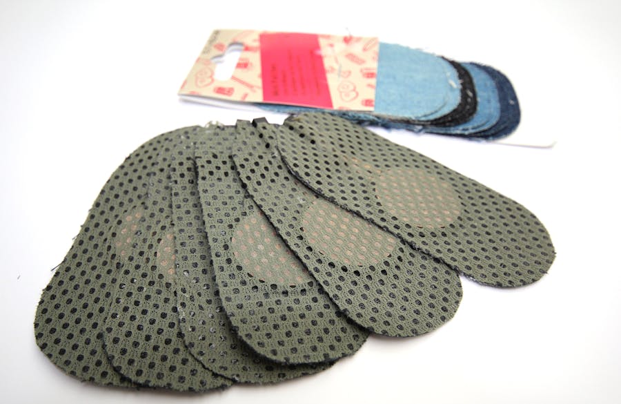 zPatch: Hybrid Resistive/Capacitive eTextile Input