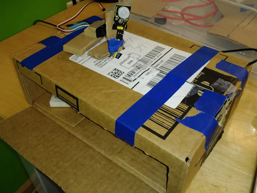 Lane Tech HS - PCL - Motion-Sensitive IOT Light Control