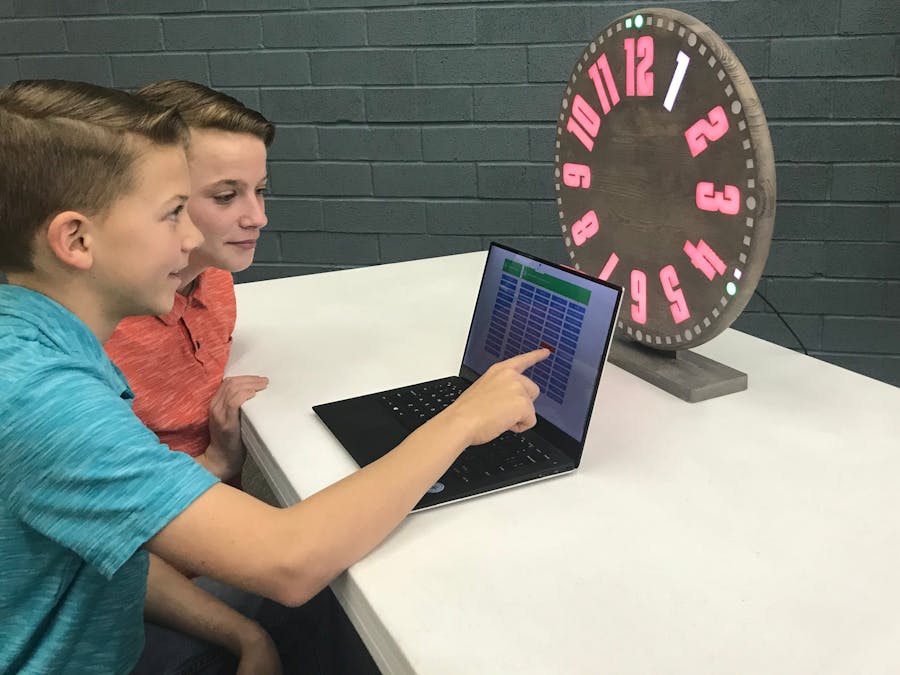 enLIGHTen LED Clock: Web-Connected, Animated and Awesome